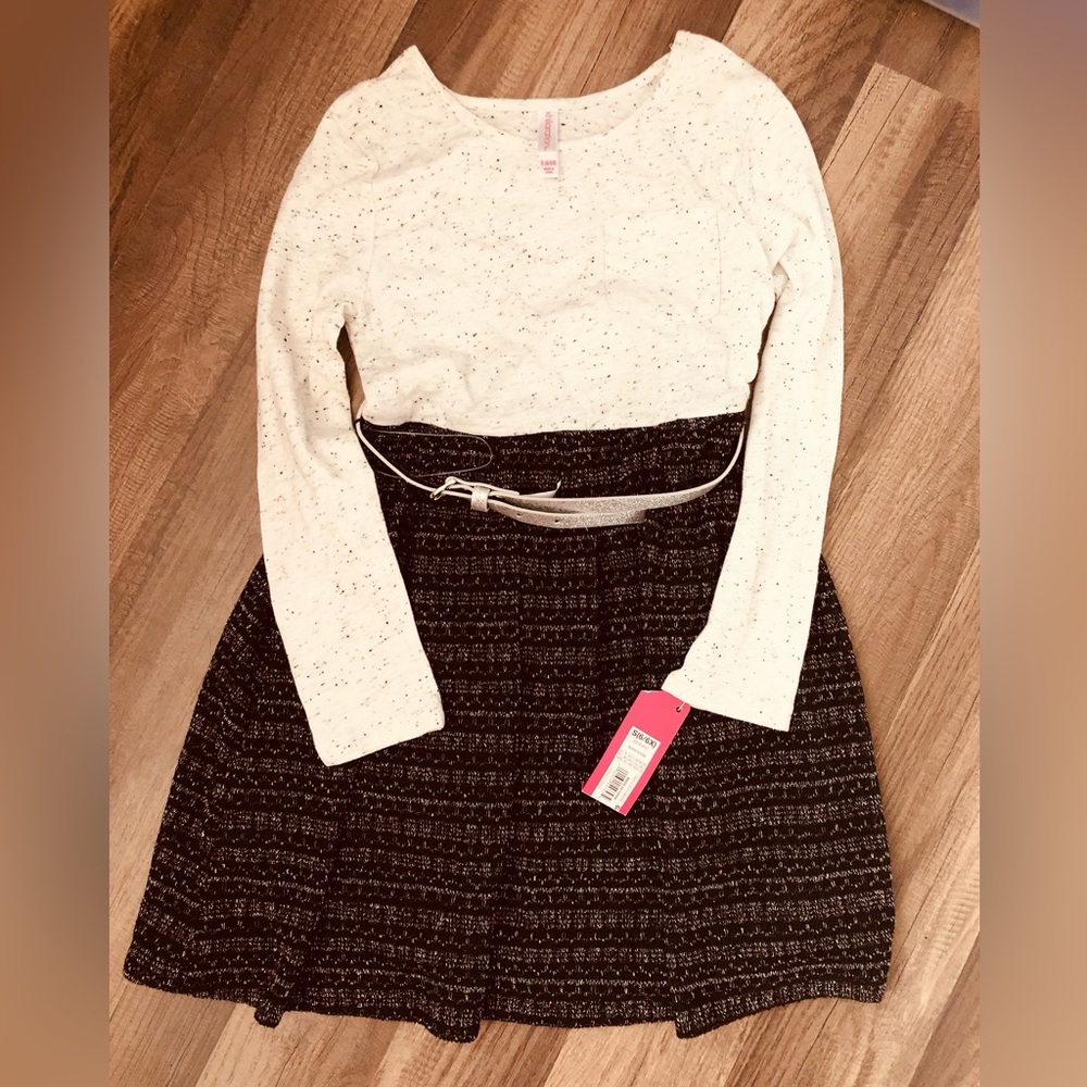 NWT Girls Party Dress size 6-6X.